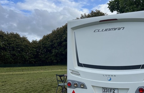 Aongatete Maison | 4 berth caravan to rent for 2 adult and 2-3 kids. 110$/ night.