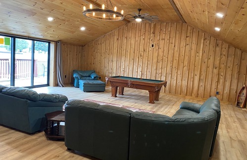 Newville Maison | 4 BR Barndominium by the mountains 15 min from Carlisle