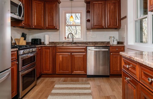 Derry Maison | 4 BR Serene Home Nestled Amongst the Canopy of Majestic Trees
