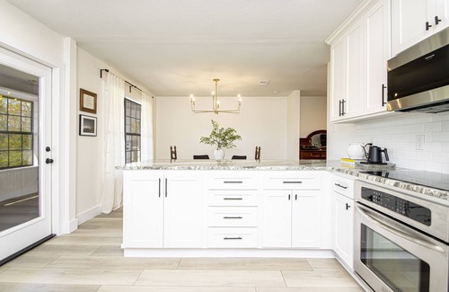 Conway Maison | 🌲☀️ 4 BR w 2 King Suites, 2nd living area, Game Room, Peaceful Views ☀️🌲