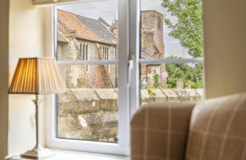 Hempstead Maison | 4 Church Cottages by Big Skies Cottages