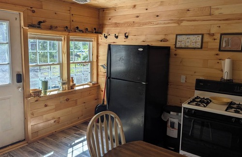 South Rutland Maison | #4 - Cozy private unit near Salmon River, and Tug Hill ATV/snowmobile trails.