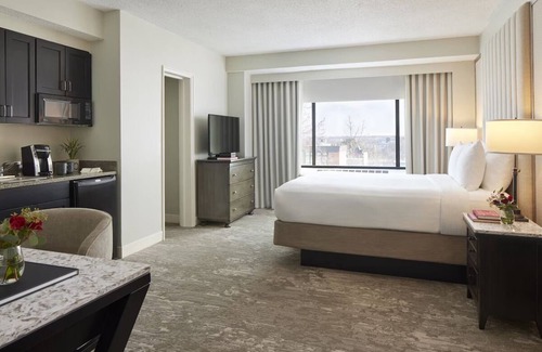 Capitol Hill Hôtel | 4 Family-Friendly Suites w/Kitchenettes | Near Landmarks & Dining Spots