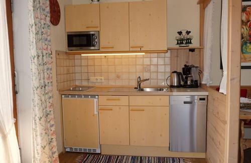 Grassau Appartement | 4. Fewo Wilder Kaiser, 36 qm, 1-3 Pers., 1 Schlafzimmer, 1 Wohn-Schlafraum, Süd- und Ostbalkon