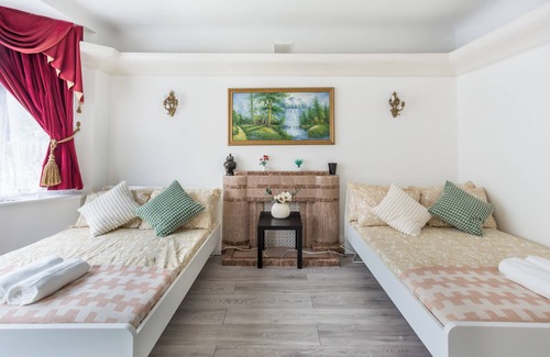 Forest Hill Maison | >4 Large room, >2 Double bed room House> Near Station> London