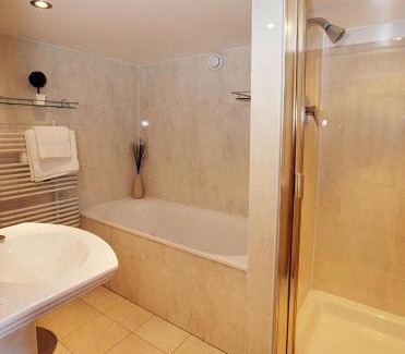Arden Maison | 4 Lomond Castle