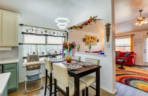 South Arlington Maison | 4 Mi to ATandT Stadium Home with BBQ in Grand Prairie