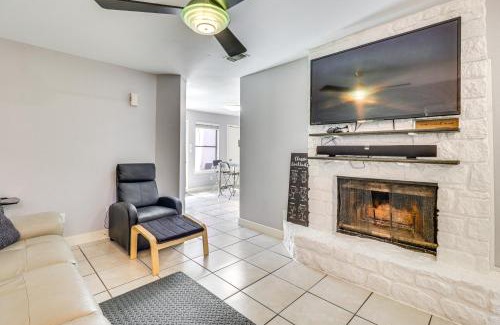 Parker Lane Appartement | 4 Mi to Dtwn Gem with Pool Access and Patio in Austin