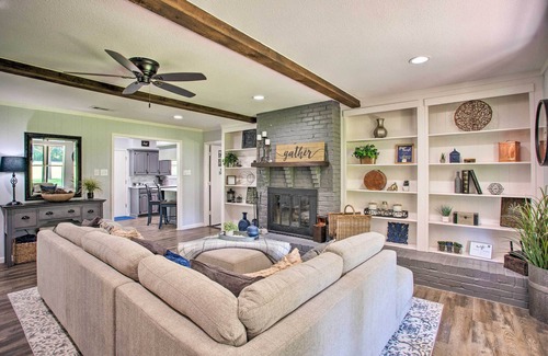 McKinney Maison | 4 Mi to Dtwn: McKinney Home w/ Game Room & Grill