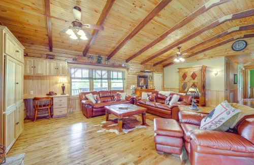 Newland Maison | 4 Mi to Grandfather Mountain Cabin in Newland!