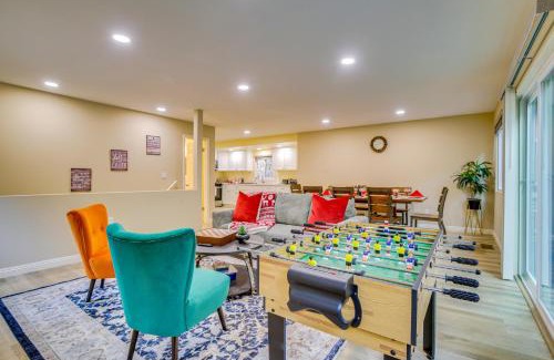 Twin Peaks Maison | 4 Mi to Lake Arrowhead Cabin with Grill and Deck!