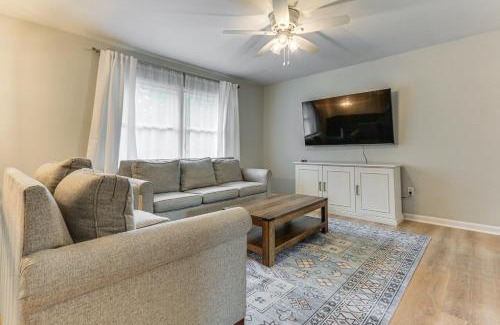 Park Forest Village Maison | 4 Mi to Penn State Suburban Happy Valley Home