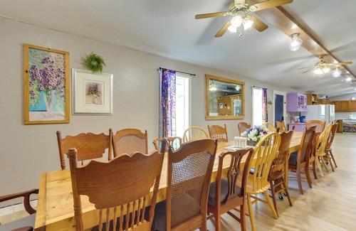 Hermitage Maison | 4 Mi to Pomme De Terre Lake: Large Home w/ Patio!