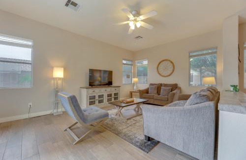 Arizona Skyline Community Maison | 4 Mi to Riparian Preserve Mesa Abode with Hot Tub