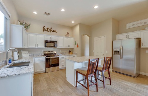 Arizona Skyline Community Maison | NOUVEAU! Mesa Home w / Pool & Hot Tub, à 2 km de shopping!