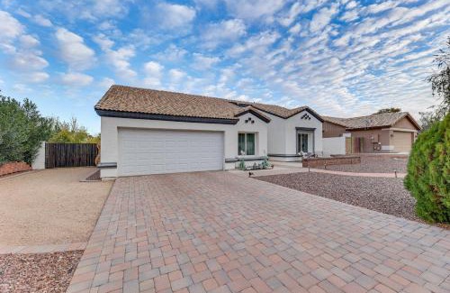 East Mesa Maison | 4 Mi to Salt River Mesa Home with Private Patio