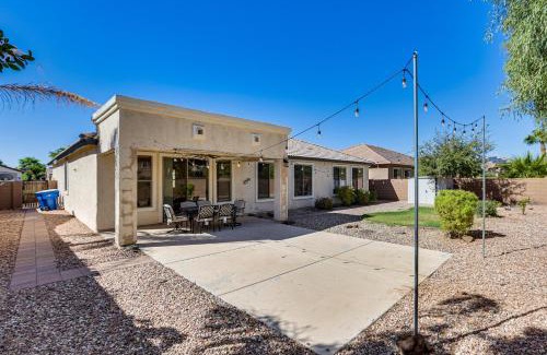 Greer Ranch Maison | 4 Mi to Surprise Stadium Home with Patio!