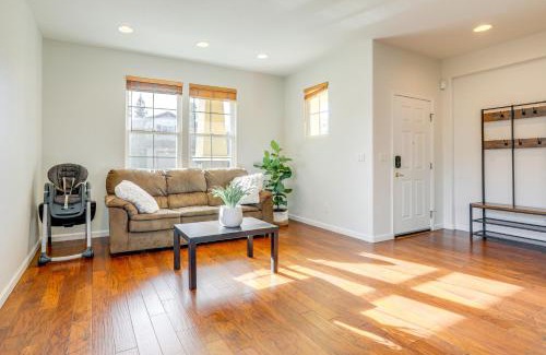 Davis Maison | 4 Mi to UC Davis Updated Family Home!
