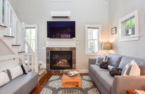 Provincetown Maison | 4 min Walk to Commercial Street and Beach