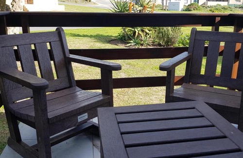L'Agulhas Maison | 4 On Hoffman Seaview