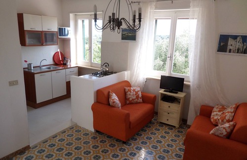 Cisternino Appartement | 15% de réduction! 4 personnes, 1er étage, terrasse commune de 9 mètres, piscine et tennis