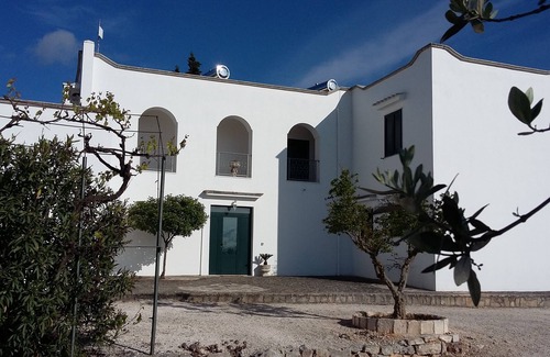 Cisternino Appartement | 15% de réduction! 4 personnes, 1er étage, terrasse commune de 9 mètres, piscine et tennis