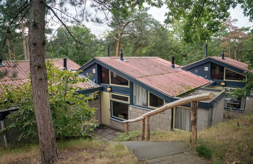Municipality of Beesel Maison | Bungalow 4 personnes dans le village de vacances Landal De Lommerbergen