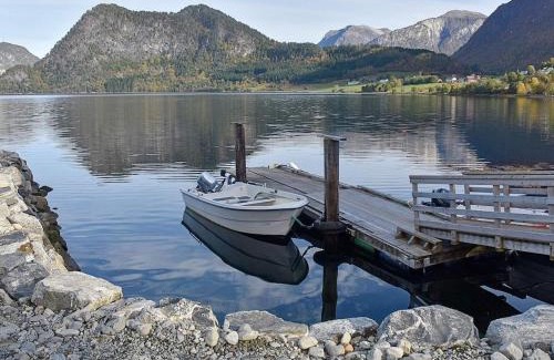 Voll Appartement | 4 person holiday home in Måndalen-By Traum