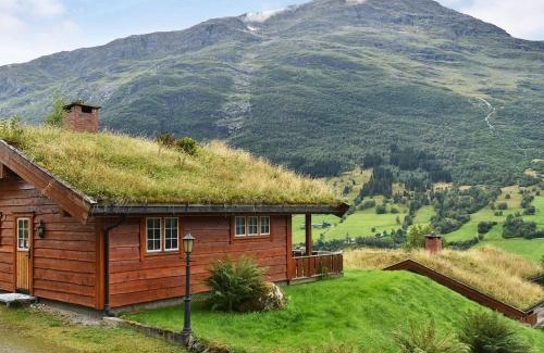Olden Maison | 4 person holiday home in olden