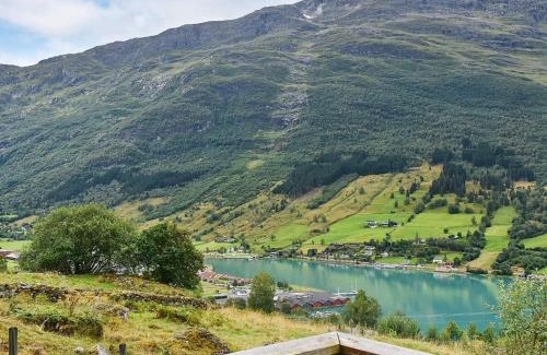 Olden Maison | 4 person holiday home in olden