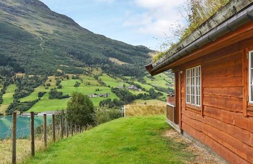 Olden Maison | 4 person holiday home in olden