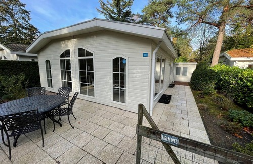Beekbergen-Zuid Maison | 4 persons chalet with 2 bedrooms and a terrace