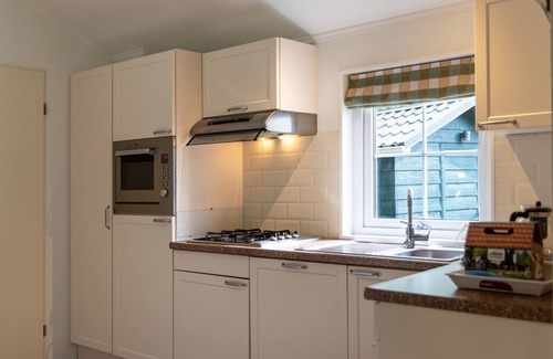 Municipality of Dalfsen Maison | 4-persoons bos by Interhome
