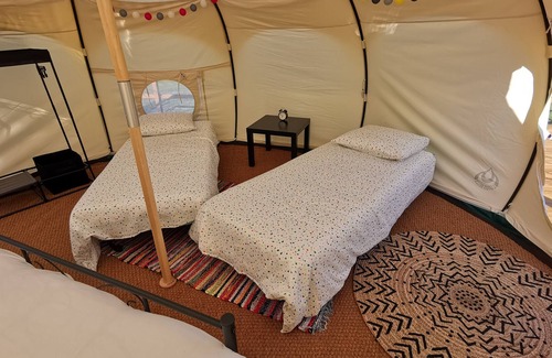 Saint-Jory-de-Chalais Cabine | Tente Glamping 4 Places En Dordogne