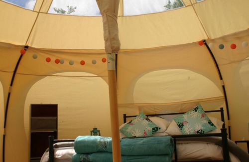 Saint-Jory-de-Chalais Cabine | Tente Glamping 4 Places En Dordogne