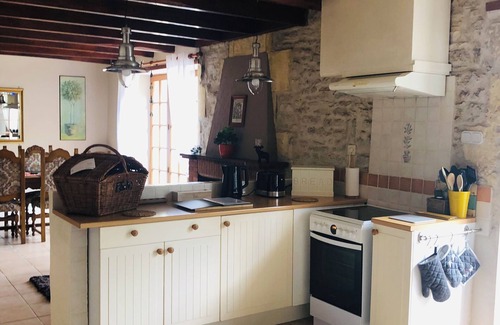 Migron Maison | 4* - Poirier - 240 yr old cottage - Pool, Summerhouse & Games Barn + playhouse