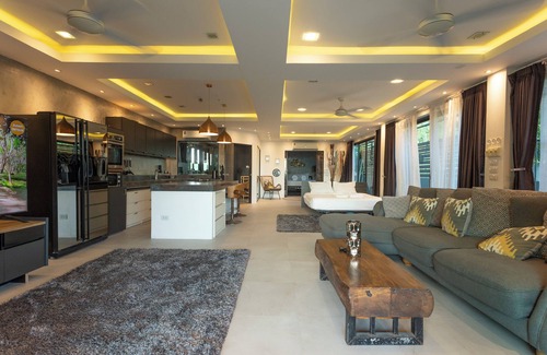 Karon Appartement | 4 Private Sea-View Apartments V104