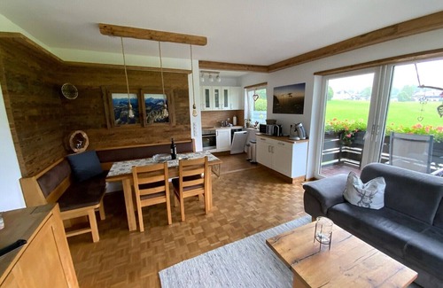 Bad Hindelang Copropriété | 4 star -DTV certified- vacation apartment 80 m2 with unique panoramic view