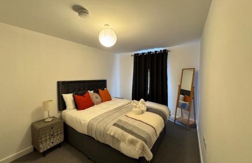 Huntingdon Appartement | 4 Town centre, Free off road parking, entire flat