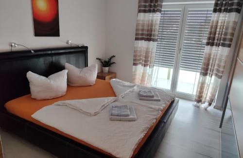 Traunreut Appartement | 4 Zimmer Wohnung im 1. Stock