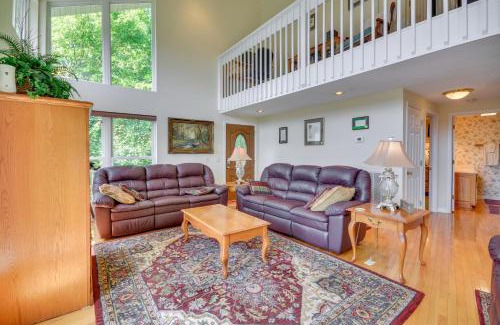 Dan River Maison | 40-Acre Ararat Escape On-Site Trails and Mtn Views!