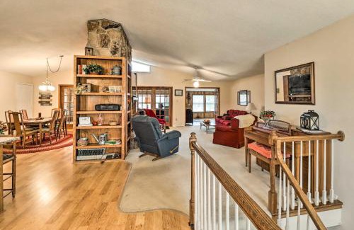 Poplar Bluff Maison | 40-Acre Poplar Bluff Nature Lovers Paradise!