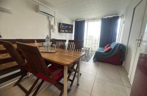 Sainte-Clotilde Centre Appartement | 40 m² Appartement ∙ 1 chambre ∙ 6 personnes