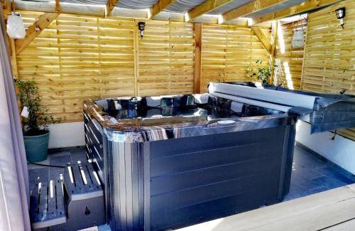Brens Lit Et Petit-Déjeuner | 40 m² Chambre d'hôtes ∙ 5 personnes