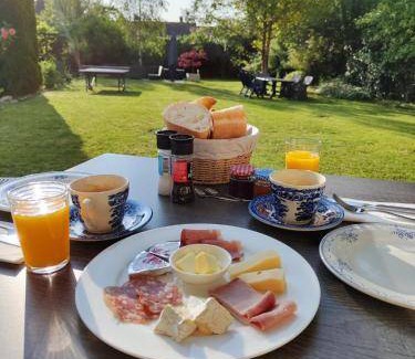 Melay Lit Et Petit-Déjeuner | 40 m² Chambre d'hôtes ∙ 3 personnes