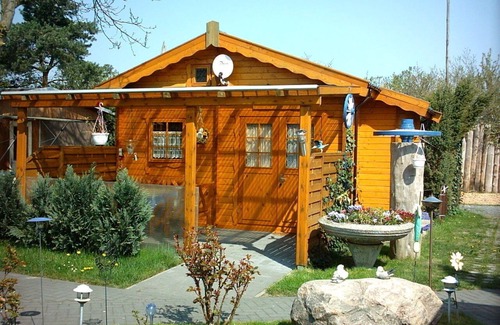 Born auf dem Darss Maison | 40 m² bungalow "Vogelnest" with south-facing terrace, TV and W-LAN for max. 2 persons