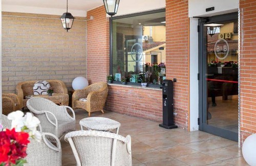 Pomezia Hôtel | 40 m² Hôtel ∙ 127 personnes