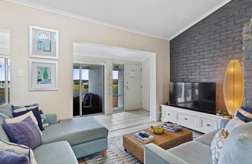 Hawks Nest Maison | 40 Moira Parade Hawks Nest