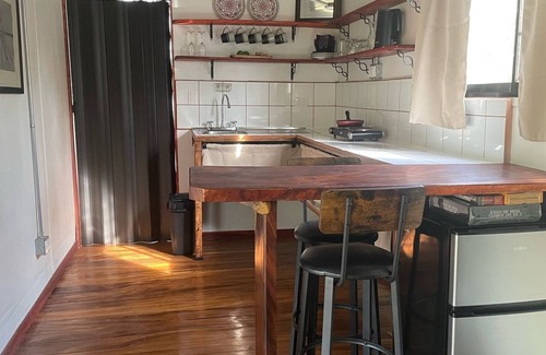 Las Delicias Maison | 40' Tasteful container tucked away in the Jungle!