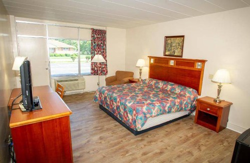 Edenton Hôtel | 400 m² Motel ∙ 4 personnes